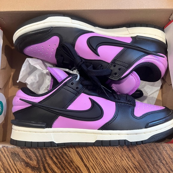 NWT & Box Nike Dunk Low Twist - Rush Fuchsia Sz 6.5W - Picture 1 of 5